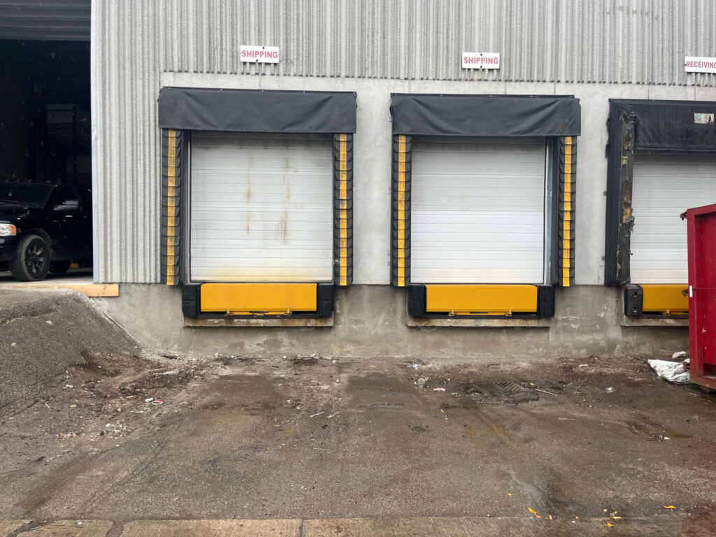 new loading dock leveler, safety yellow dock leveler toronto, safety dock leveler canada