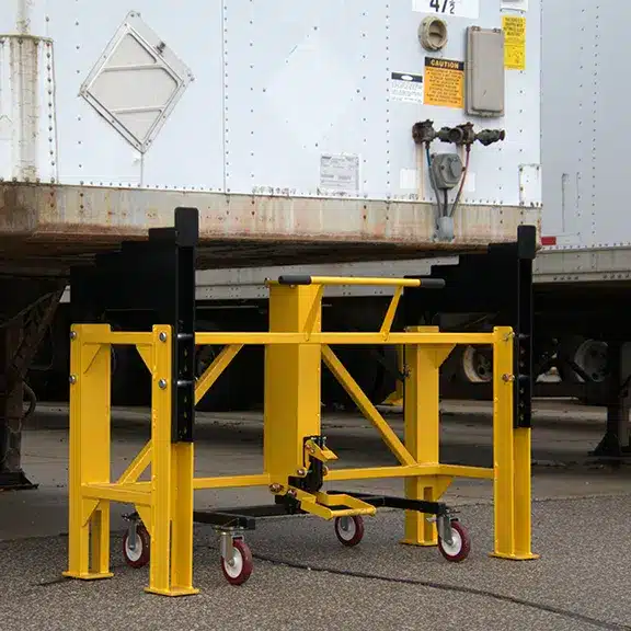 wide under trailer stand